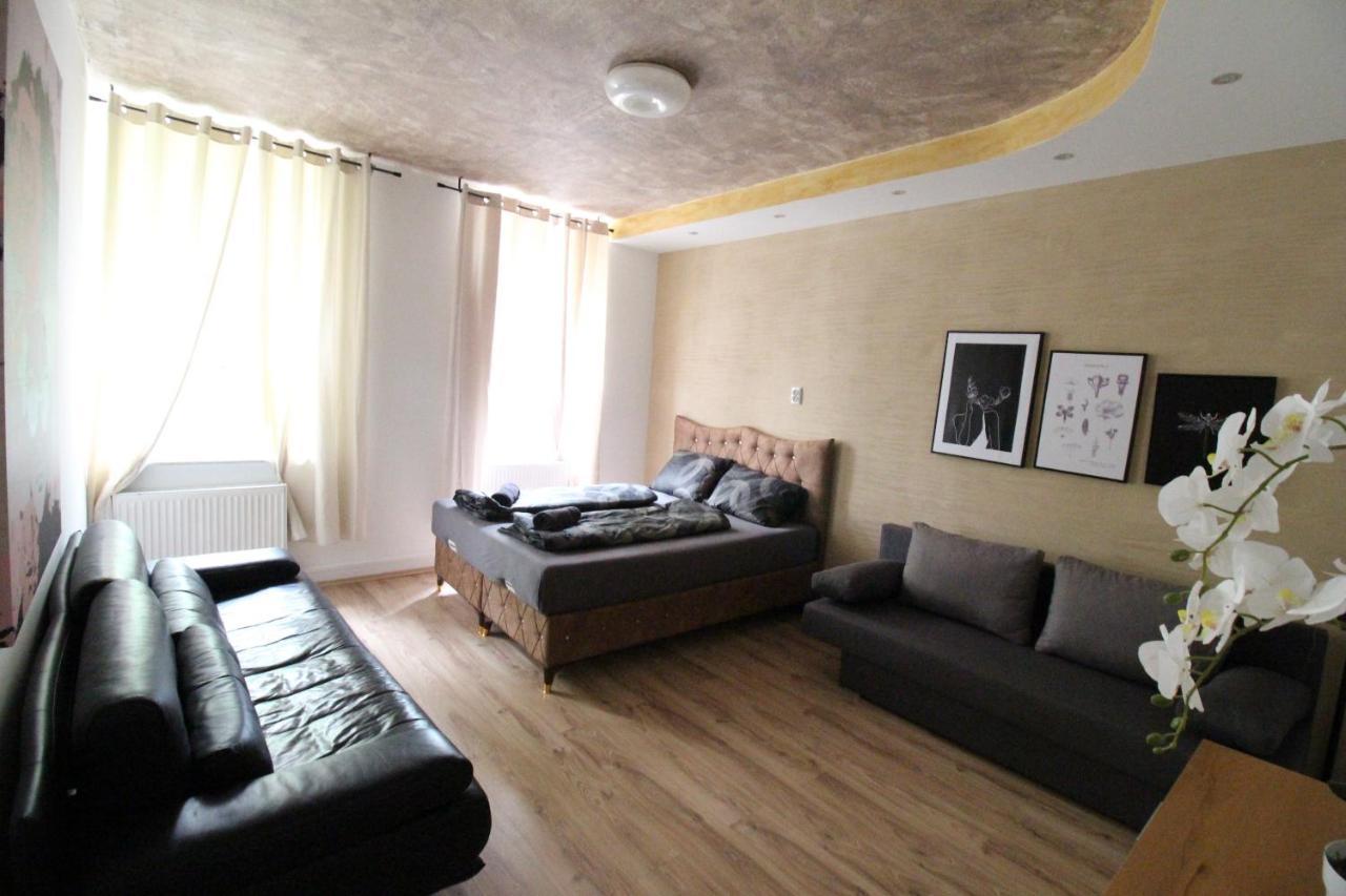 Family Quad Room Rf Bécs Kültér fotó